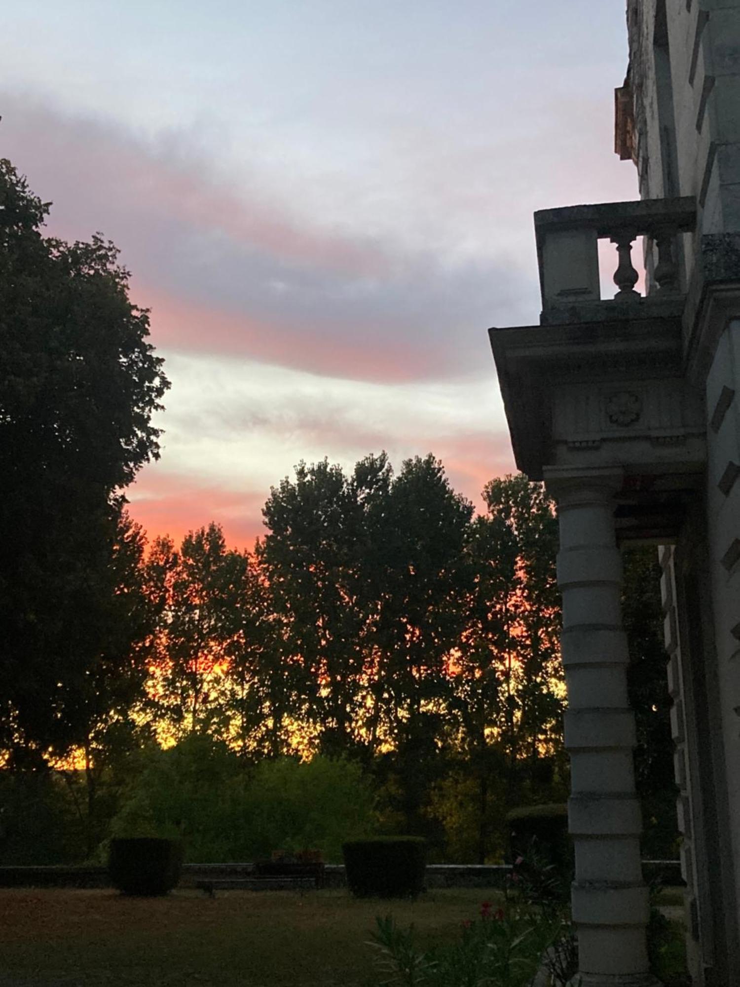 Château de Chasseneuil sur Bonnieure Exterior foto